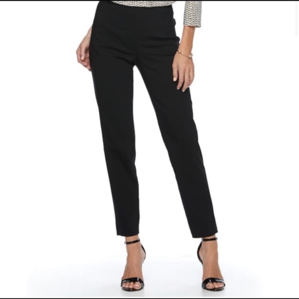 Zara Women’s Basic Black Pant. Size 10. Excellent condition!